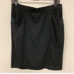 4/$19 🔥 Anne klein black skirt with pockets
